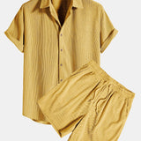 Kurzärmeliges Corduroy Hemd mit Knöpfen & Shorts