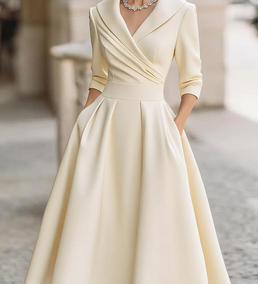 Lea™ - Elegantes Midikleid mit Dezentem Glanz