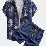 Hemd mit Palmenmuster und Shorts zum Schwimmen