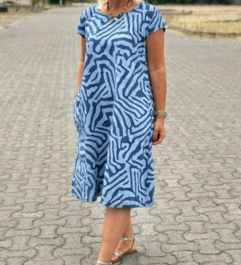 Solina™ – Kleid mit Rundhalsausschnitt und wunderschönem, bauchbedeckendem Print