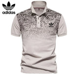 Herren-Poloshirt mit Blumenakzent