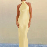 ZEYNEP | Elegantes Satin-Maxikleid mit Halter-Ausschnitt