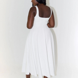 JULIA | Elegantes Midikleid mit eckigem Ausschnitt