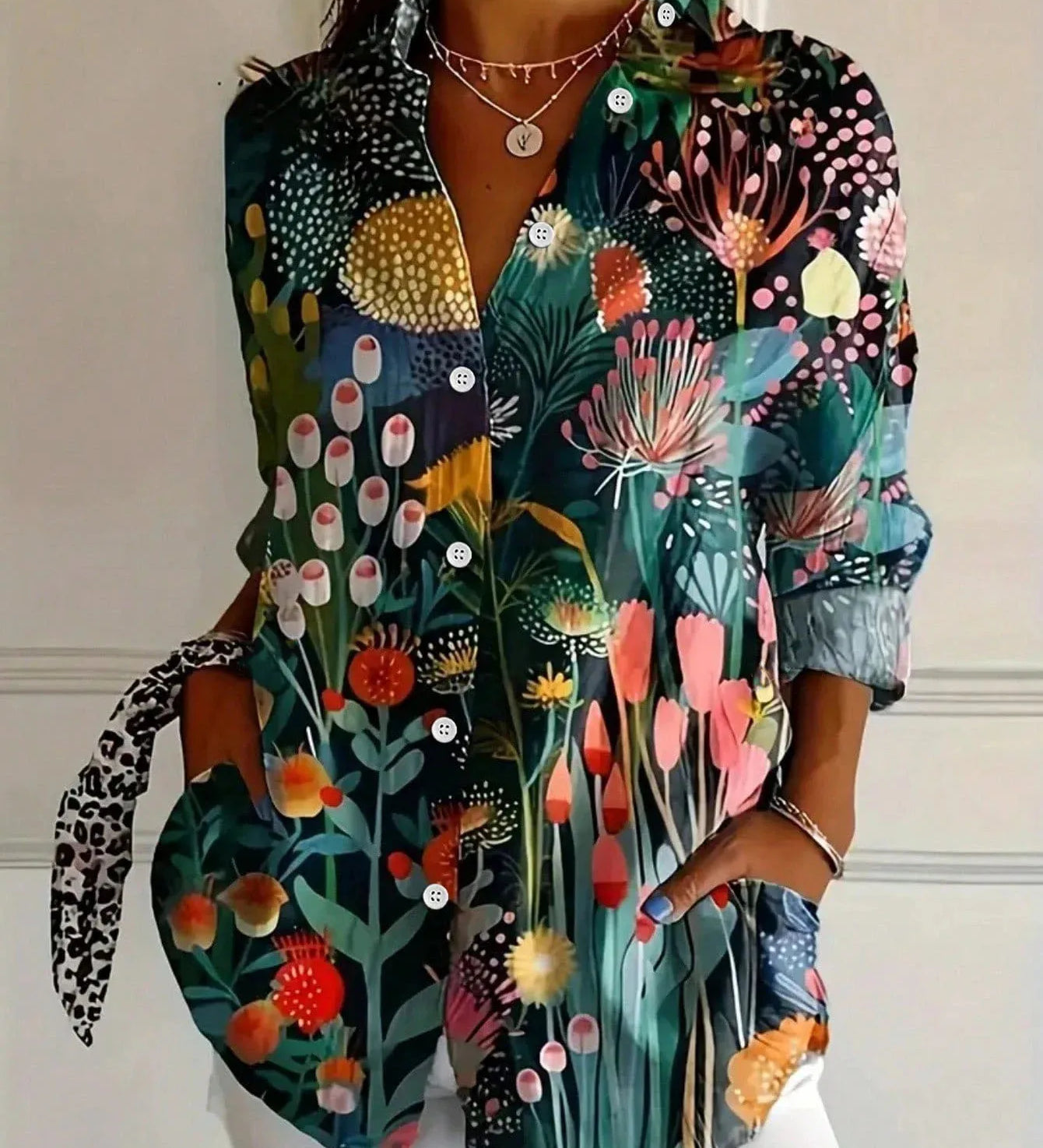 Ashtrid | Bunte Musterbluse
