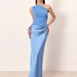 Amber™ – Ein Schulter Satin Maxikleid