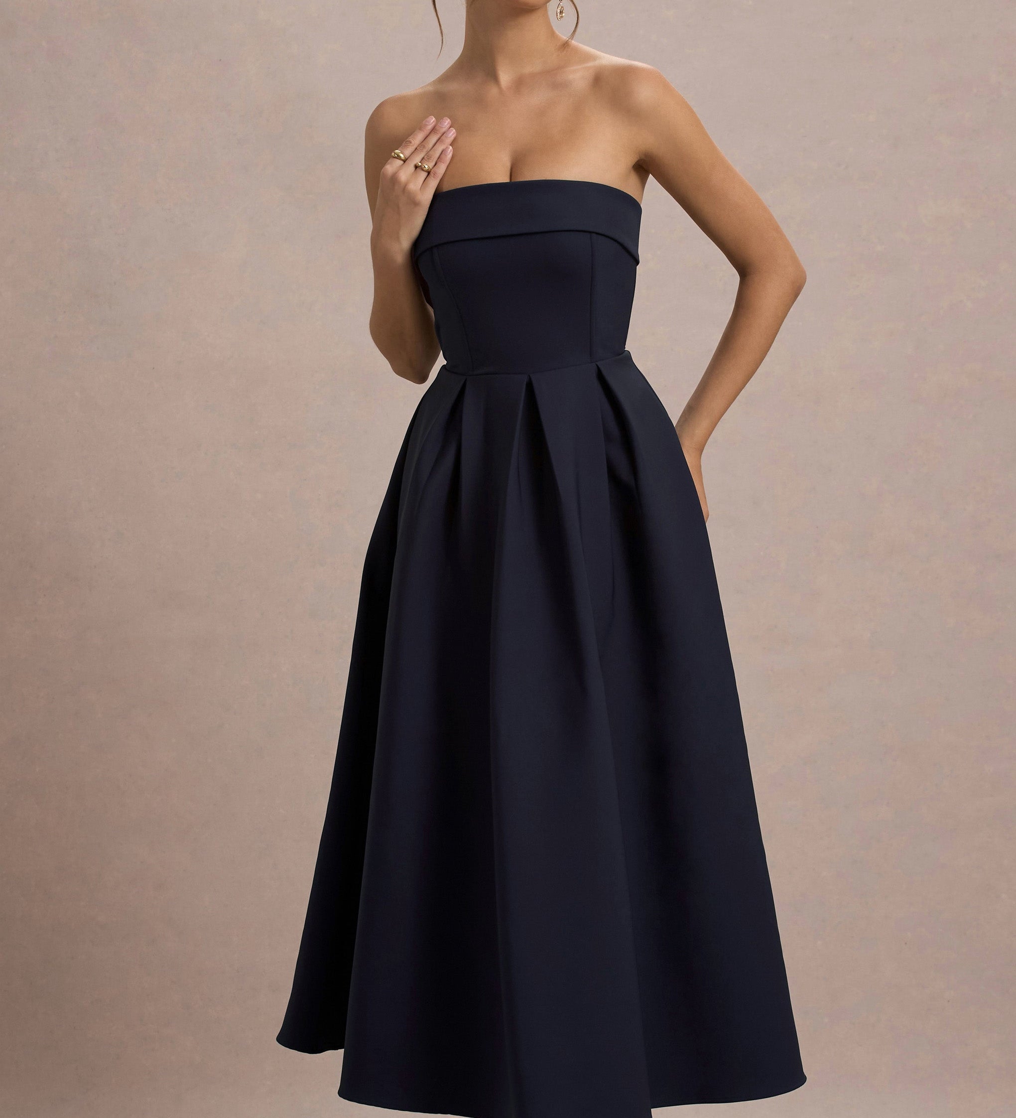 Sommerfeld | Stilvolles Midi-Kleid mit Schulterfreiem Ausschnitt