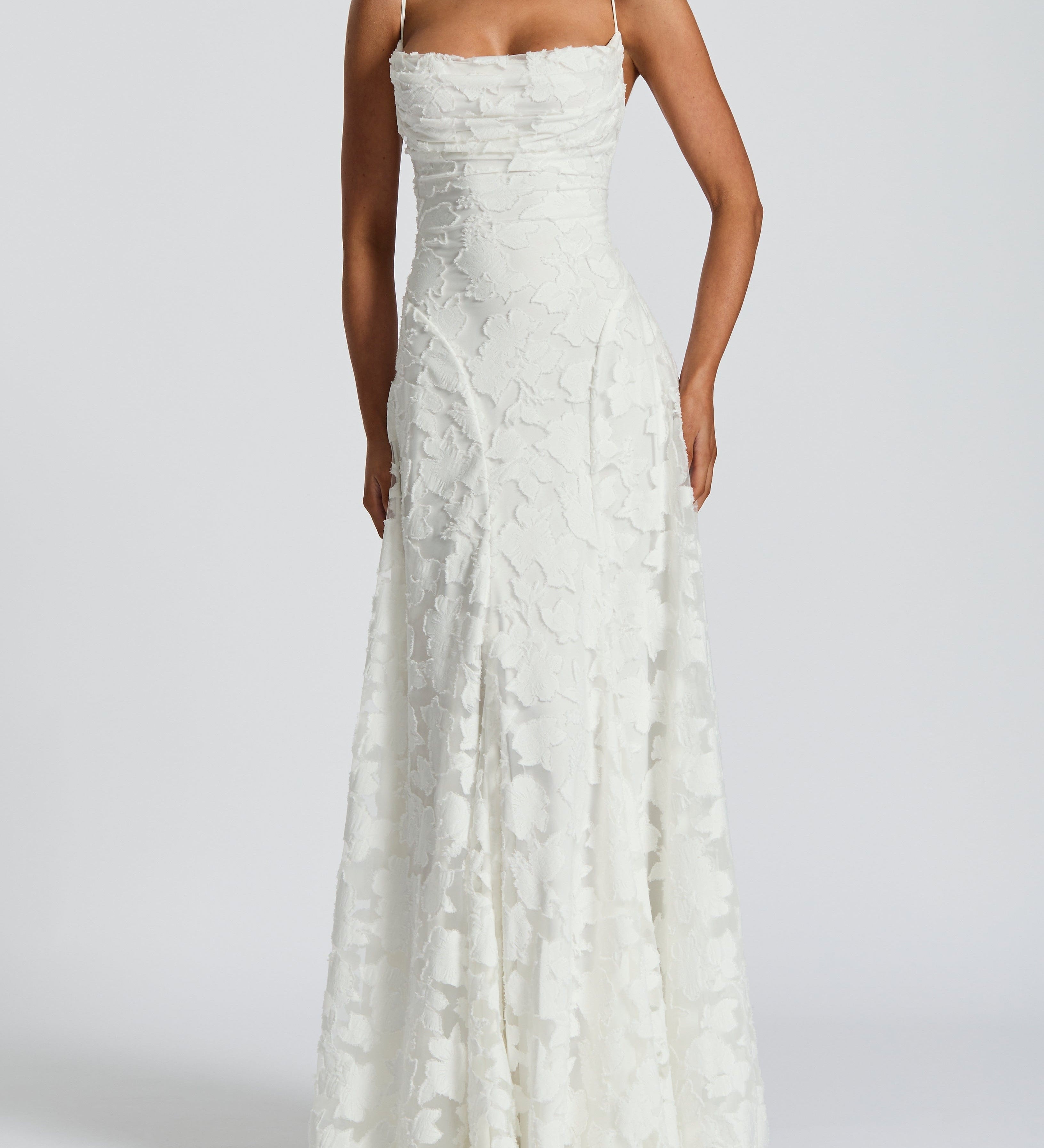 Rhoda™ – Fließende Eleganz im zeitlosen Maxi-Stil
