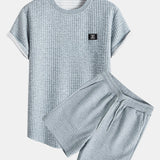 Kurzärmeliges Waffel-T-Shirt mit abgerundetem Saum & Shorts
